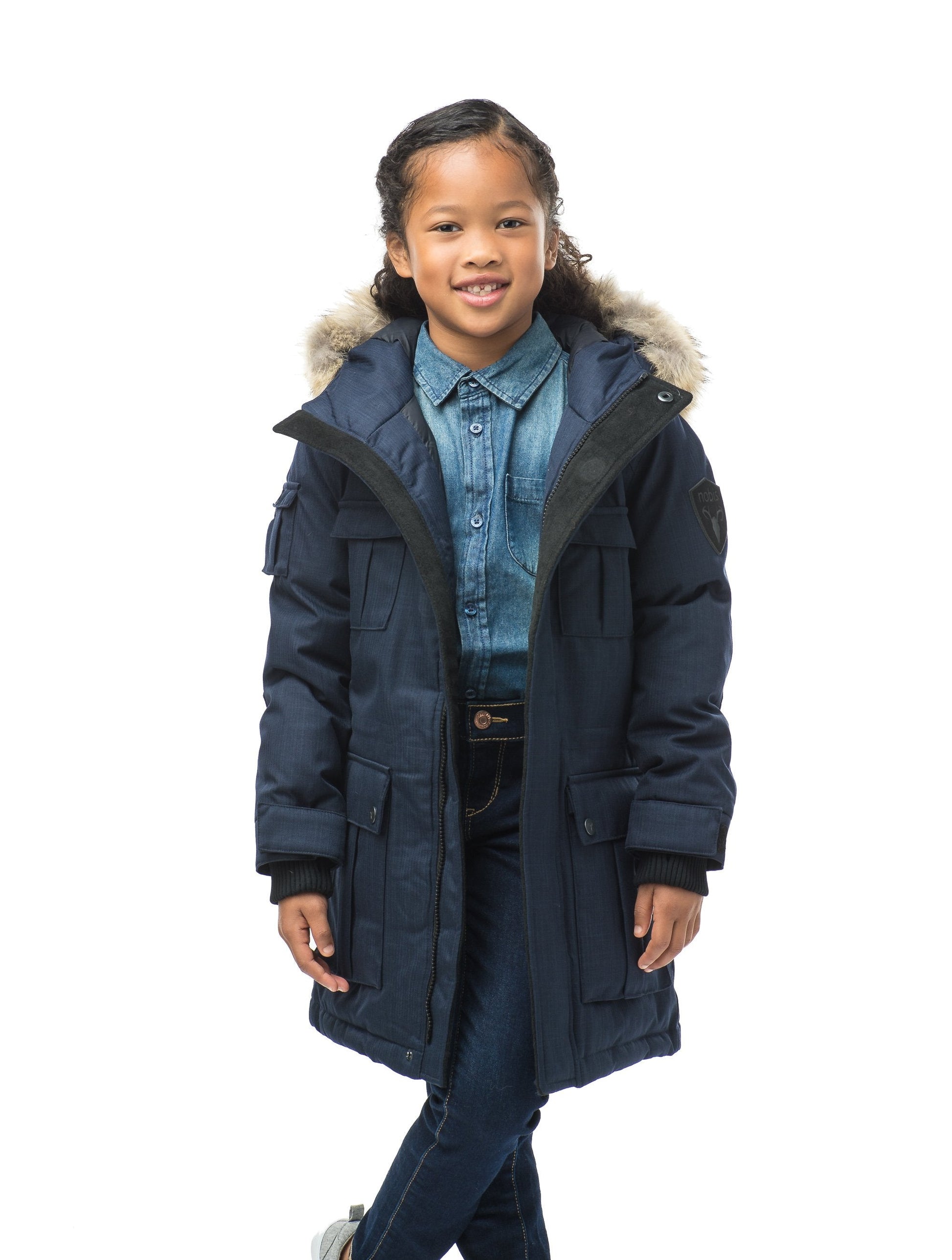 Kid's knee length parka with magnetized closure in CH Navy