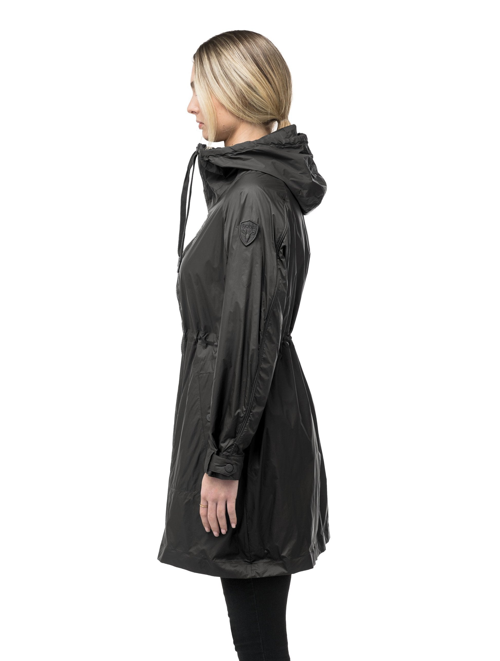 Women's knee-length zip-up windbreaker in Black
