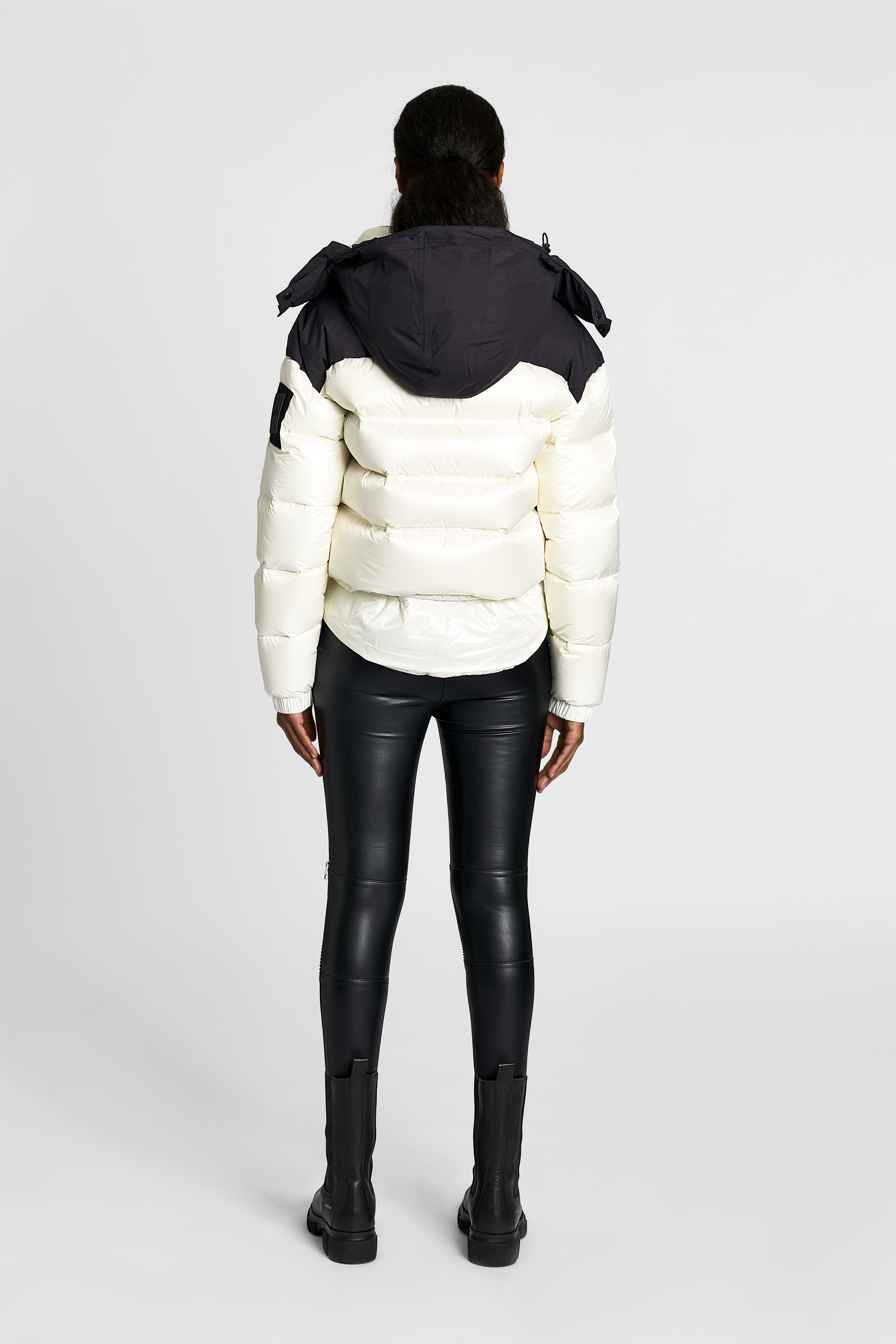 Tempus Women's Performance Short Puffer Jacket – Nobis - US