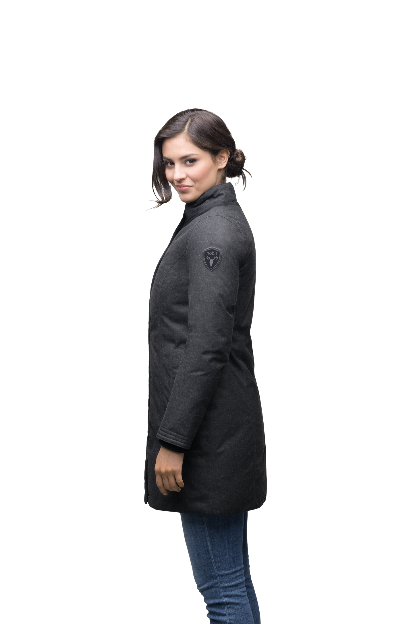 Ladies thigh length down-filled coat with removable fur collar in Black