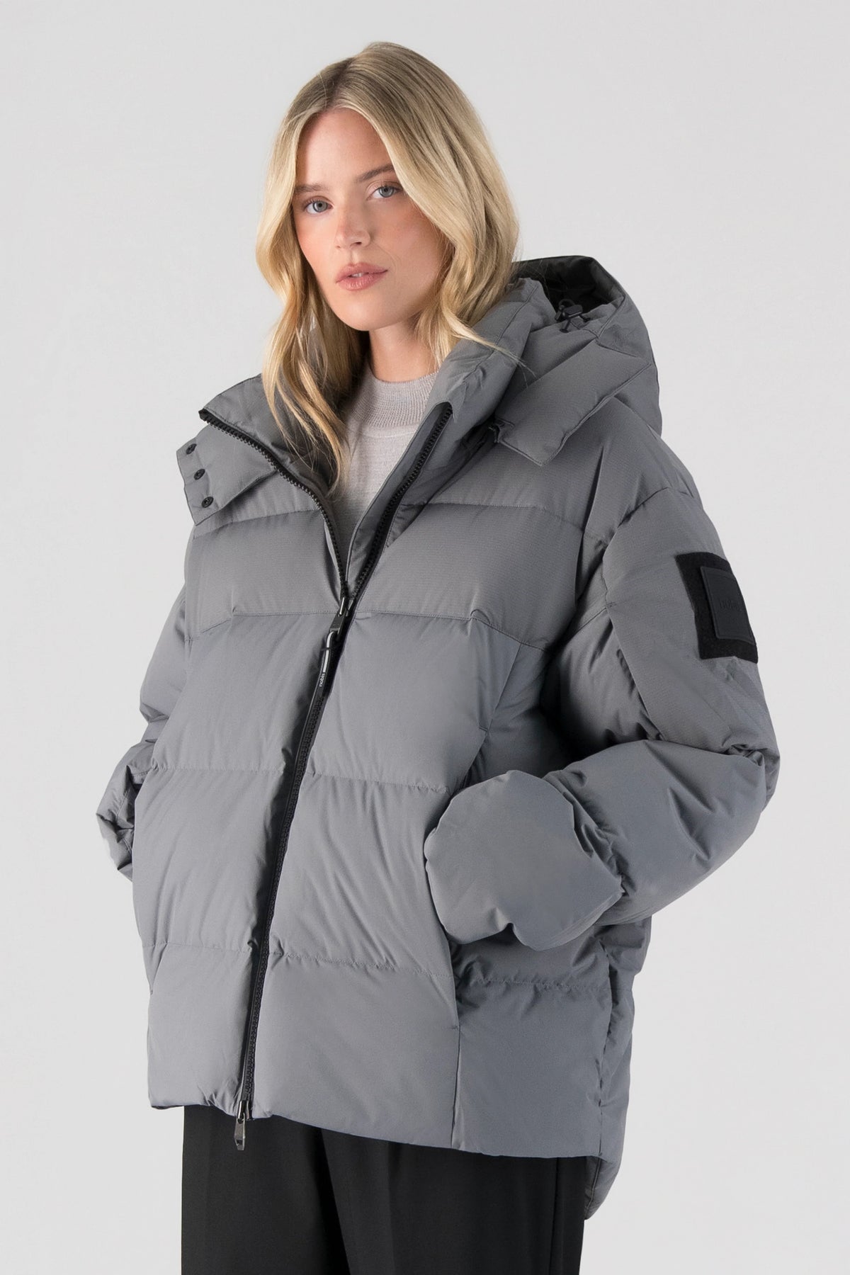 Una Women's Performance Puffer - Concrete