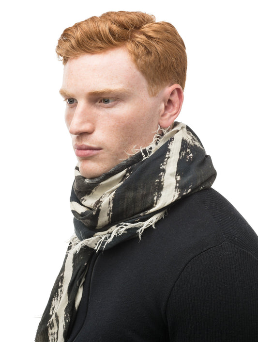 Square modal cashmere blend scarf with fringe edges in a contrast Black print